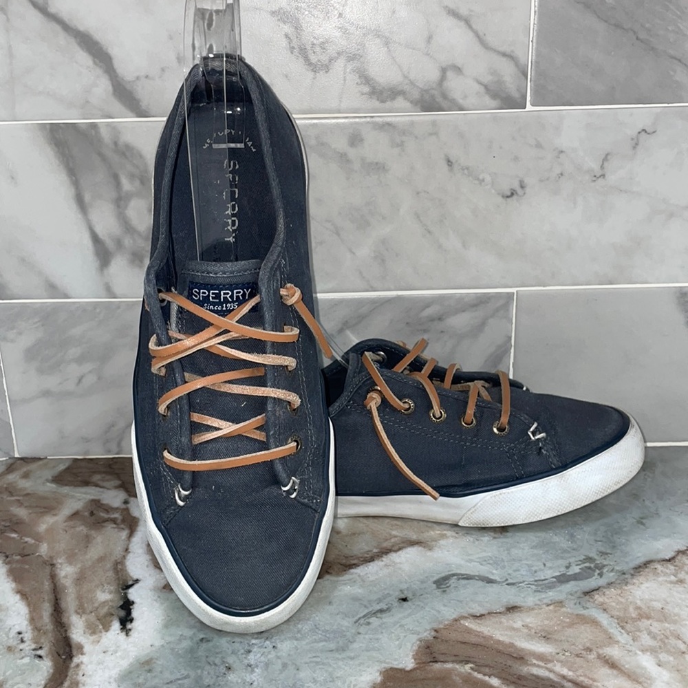 GUC Sperry Top Sider Pier View Sneakers Womens Distressed Navy Deck Shoes Sz 8.5